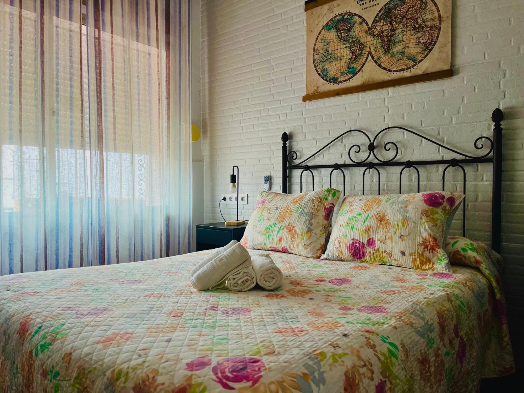 Hostal El Faro Chipiona Εξωτερικό φωτογραφία