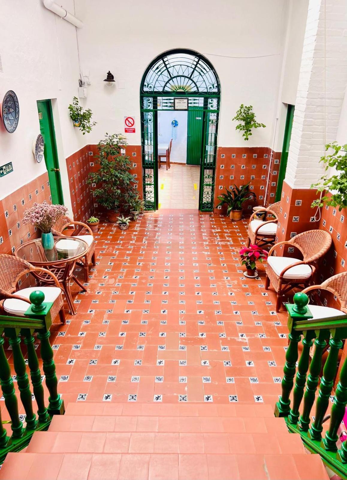 Hostal El Faro Chipiona Εξωτερικό φωτογραφία