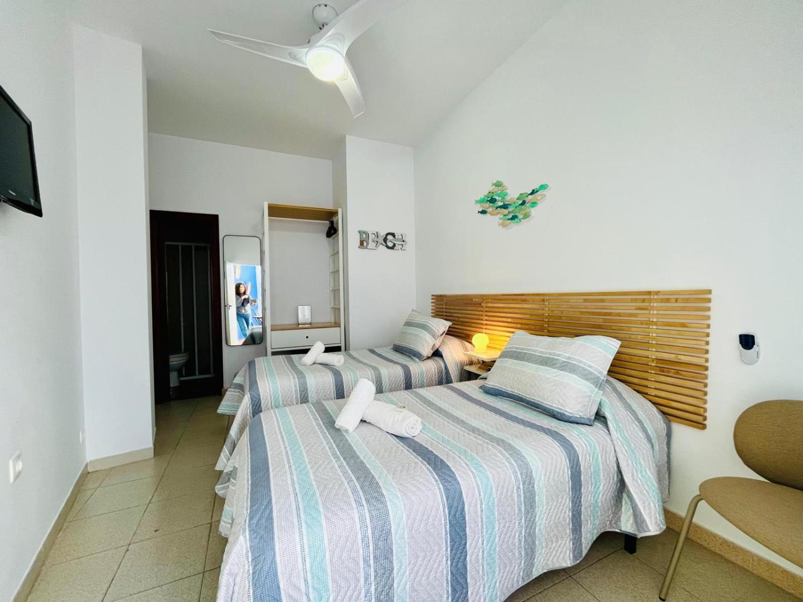Hostal El Faro Chipiona Εξωτερικό φωτογραφία