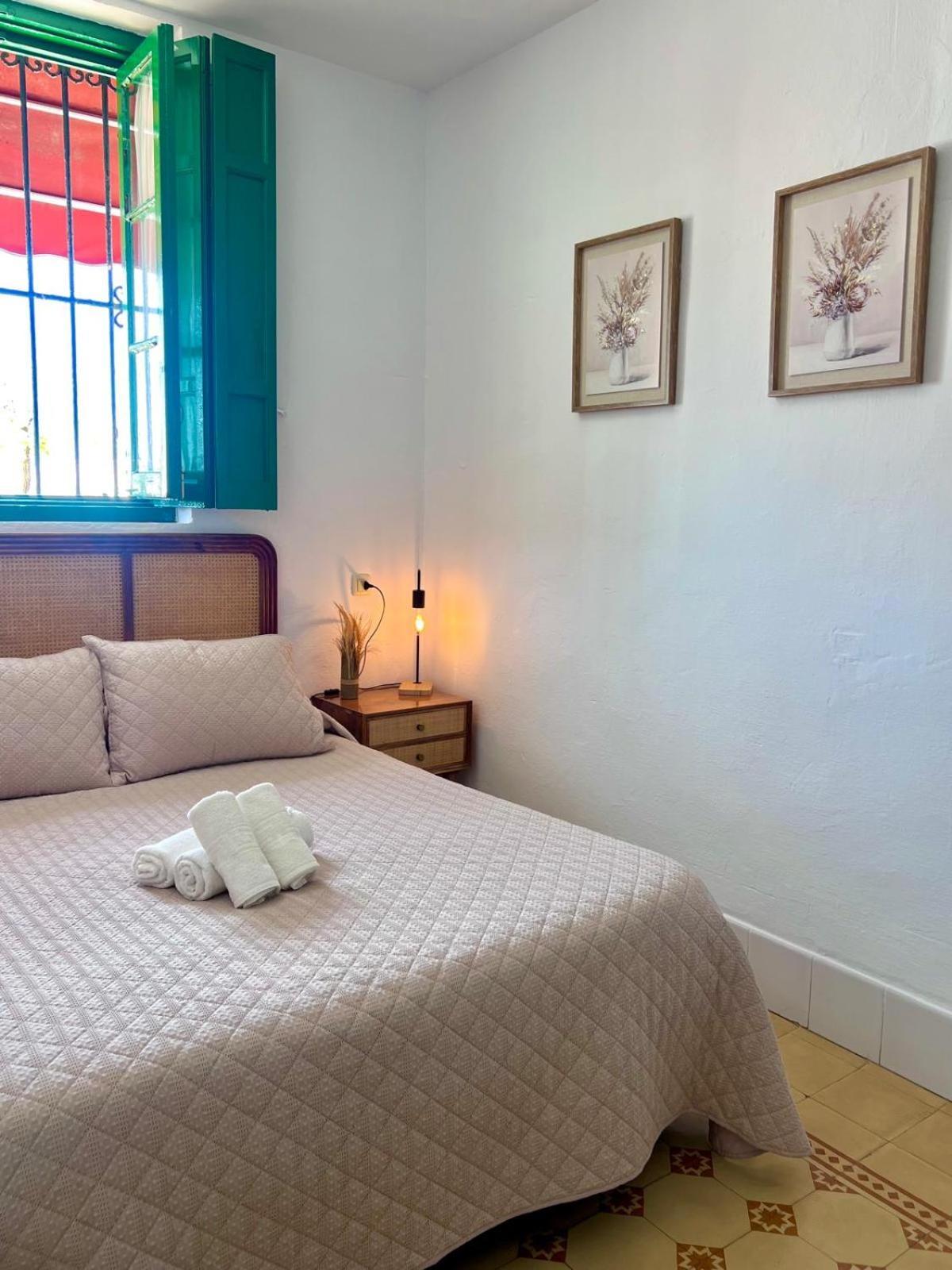 Hostal El Faro Chipiona Εξωτερικό φωτογραφία